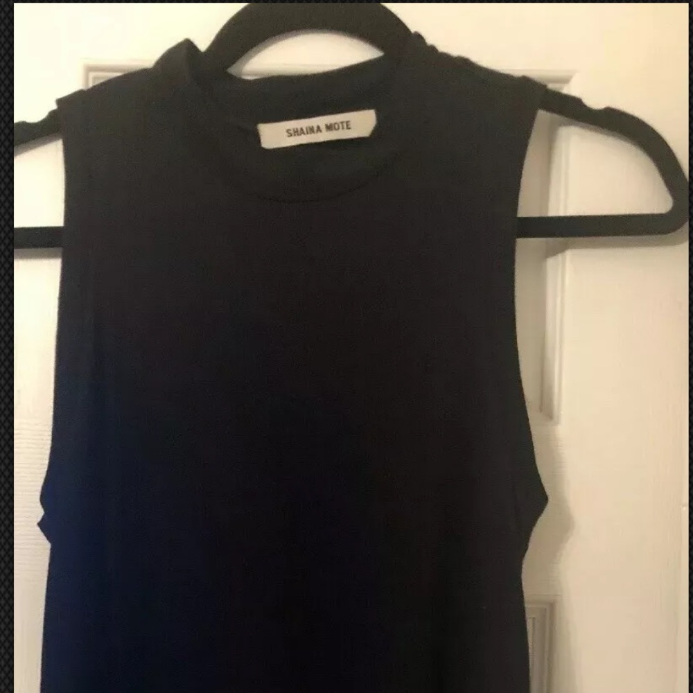 Shaina Mote black sleeveless top size 2